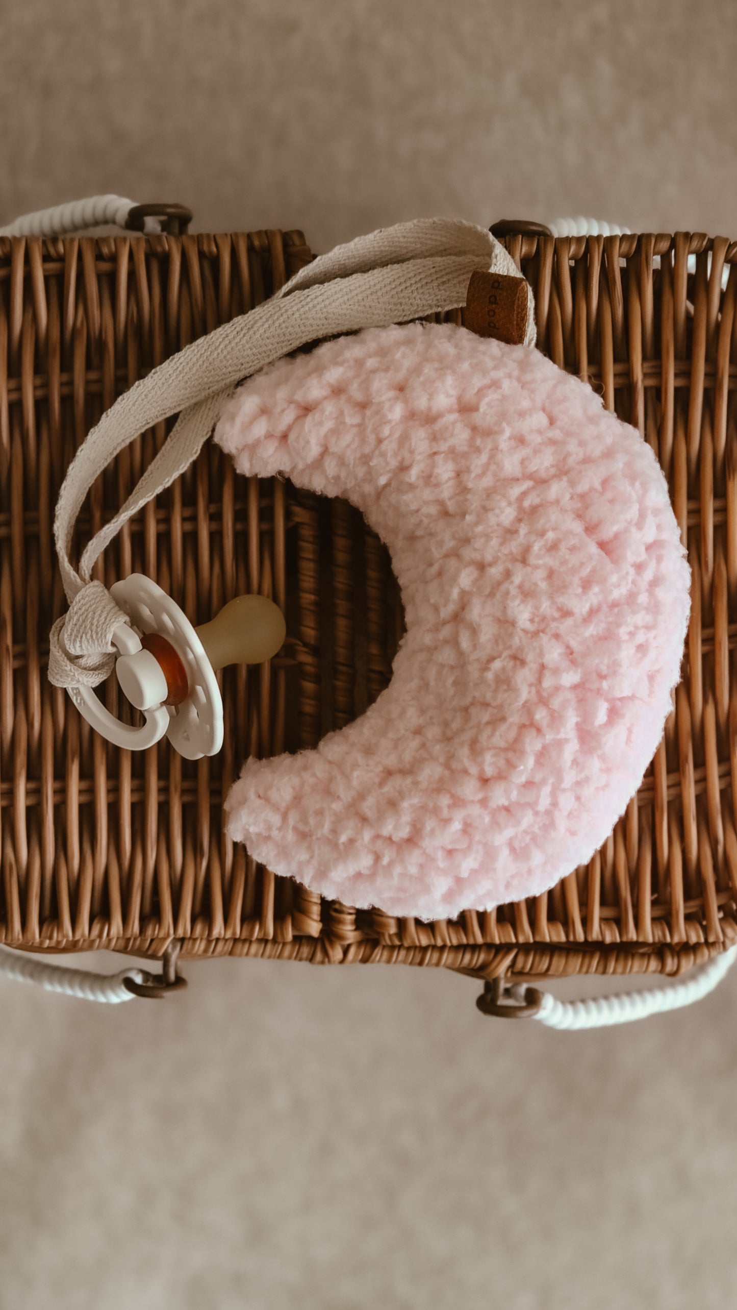 Pink Bouclé Moon Pacifier Chain – Handmade Dummy Chain in Soft Pink