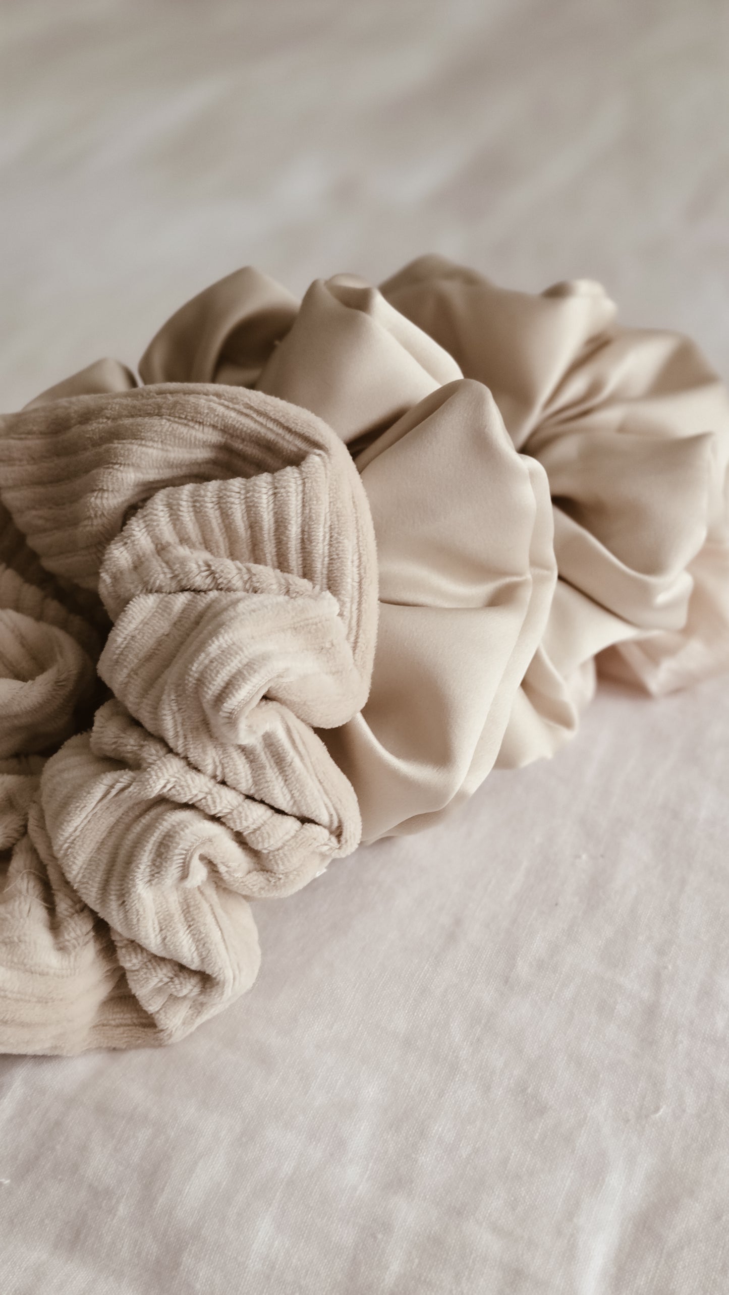 XLarge Handmade Scrunchie | Shot cream silk | Coffee & Cream collection