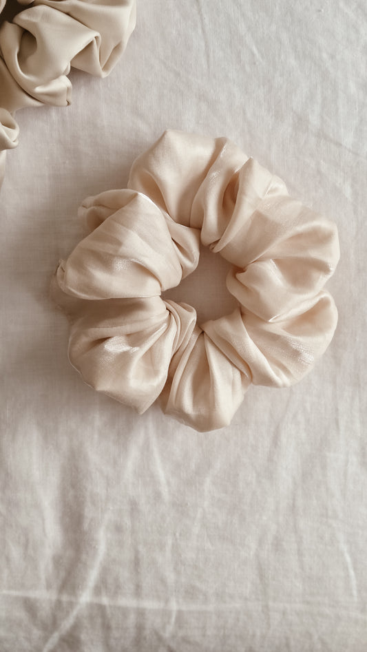 XLarge Handmade Scrunchie | Shot cream silk | Coffee & Cream collection
